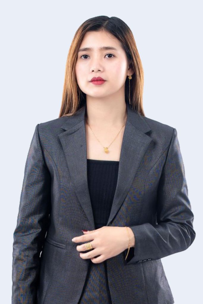 Hnin Phyu @Snow